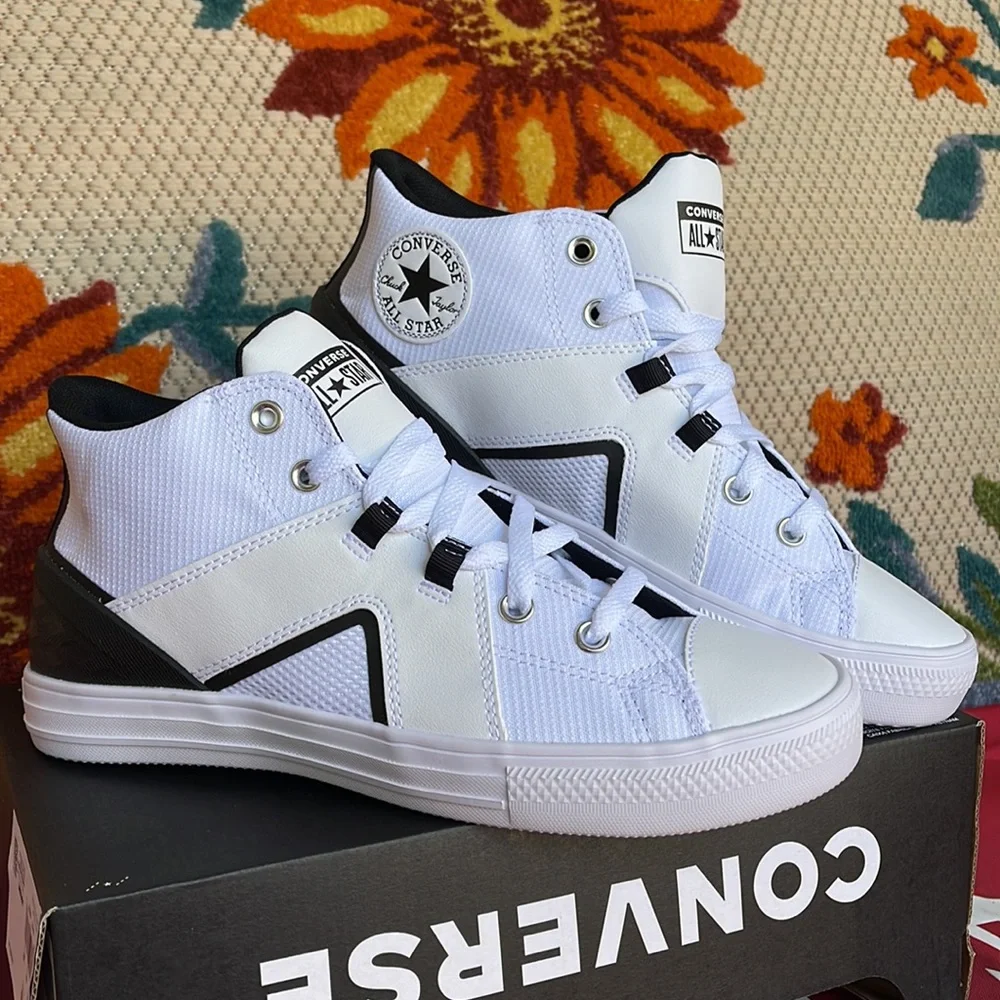 Converse A01168C
CTAS FLUX ULTRA MID WHITE/BLACK/WHITE
Men’s sneakers - Picture 8 of 16